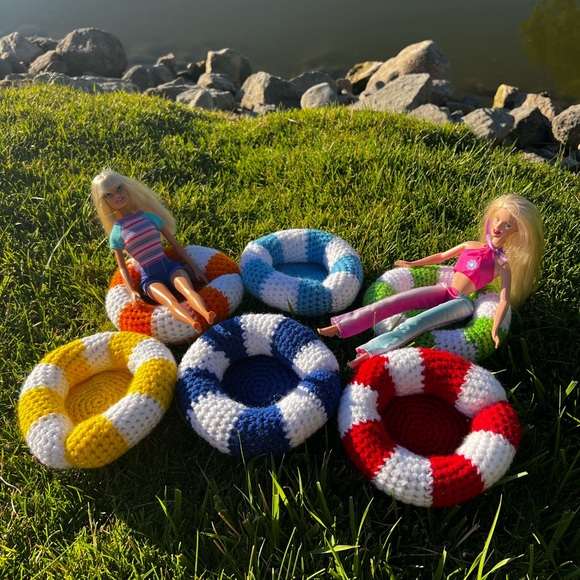 Hand Crocheted Summer Pool Floaty Coaster! - Picture 6 of 17